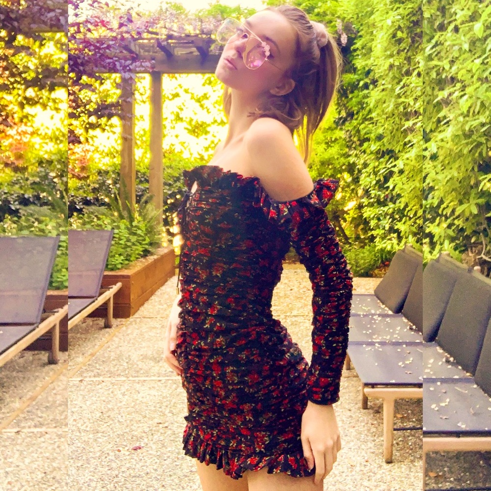 dollskill ready to mingle ruched floral shoulderless dress
